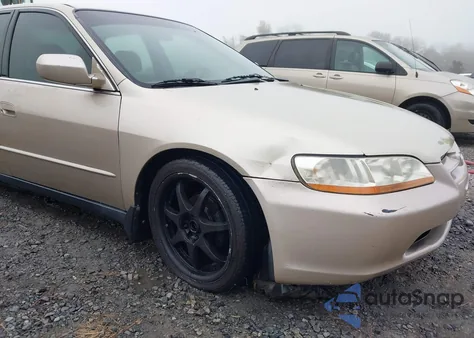 2000 Honda Accord 2.3 Se z USA, uszkodzony, nr VIN JHMCG5675YC038911